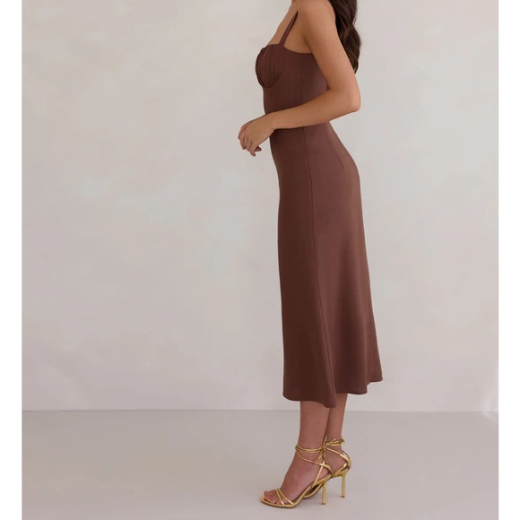 Park & Fifth - Cocoa Brown Linen Midi Dress - Picture 3 of 4